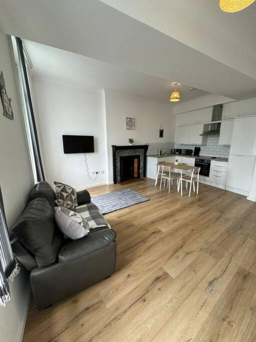 Spacious Flat In Sheffield City Center Gs304 Exteriör bild